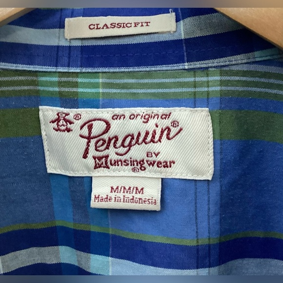 Penguin original munsingwear blue plaid shirt. Medium - Picture 7 of 9